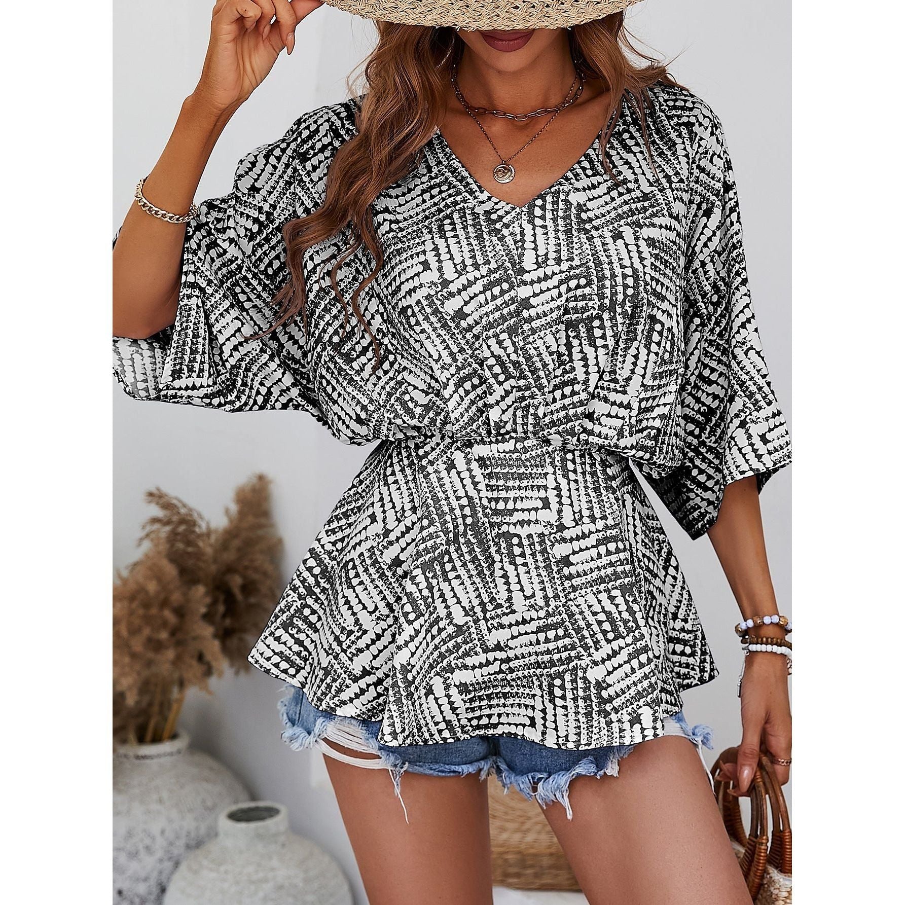 Women's Fashionable Simple V-neck Batwing Sleeve Loose Waist Trimming Printing Top - Jointcorp