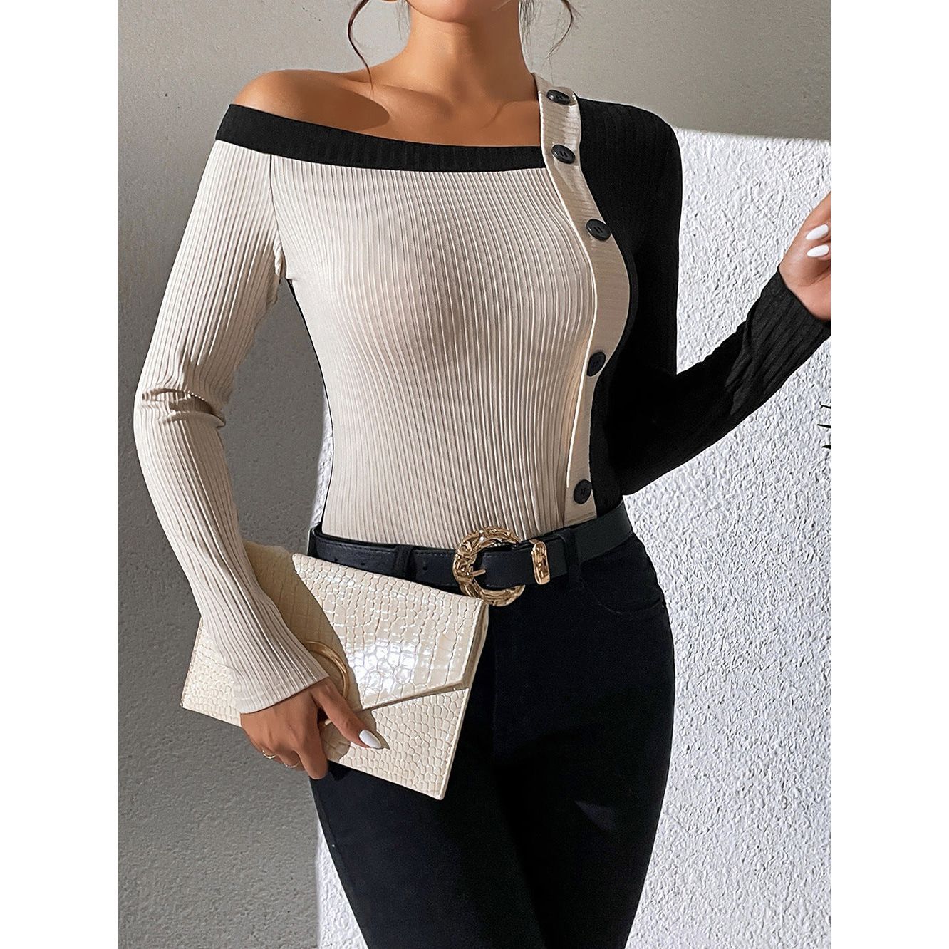 Women's Sexy Long Sleeve Off-shoulder Knitted T-shirt