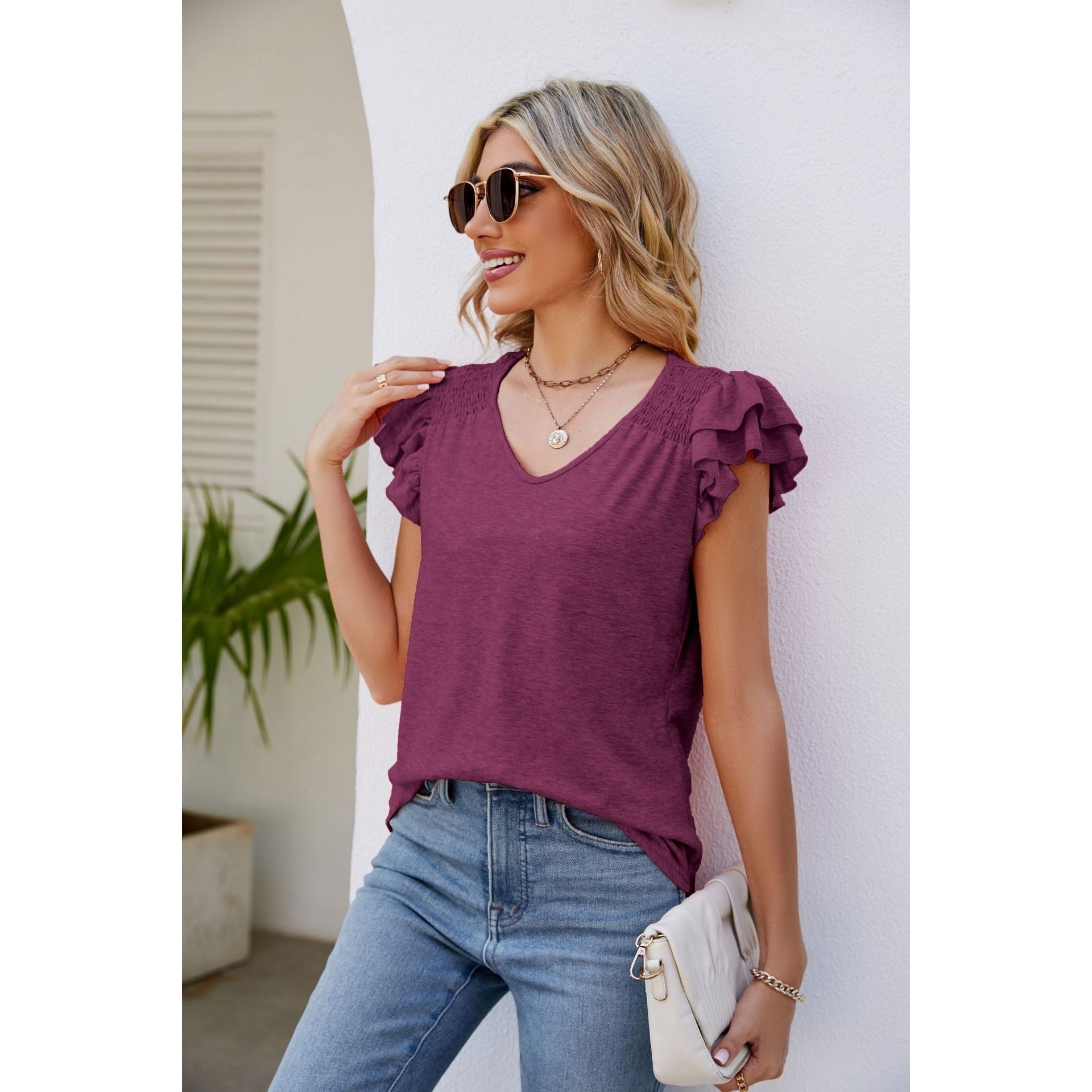 Women's Solid Color And V-neck Pleated Short Sleeves Loose Top