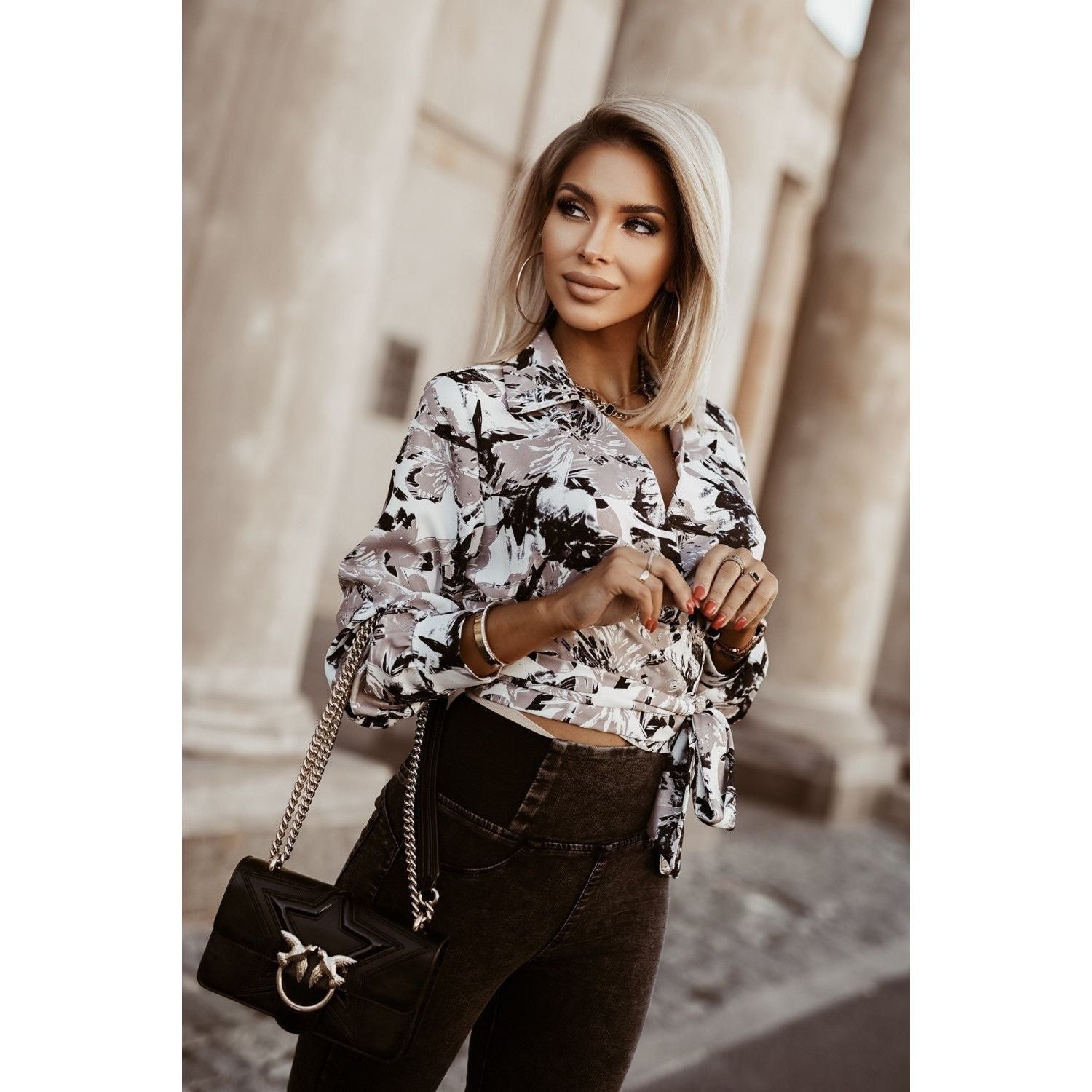 Printed Binding Exposed Navel Long-sleeved Top Female