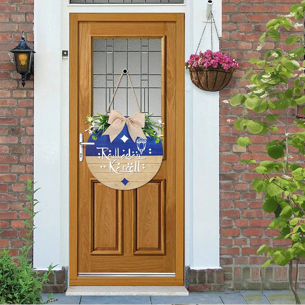 Ramadan Mubarak Door Wreath Round Wooden Hanging Sign Decor for Ramadan Kareem Decor Eid Mubarak Islamic Party Supplies