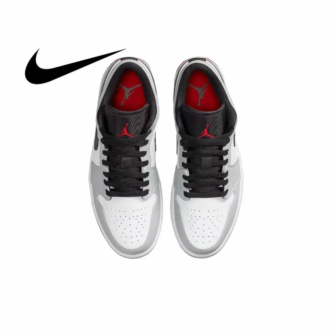 Nike Air Jordan 1 Retro low for Men's and women's