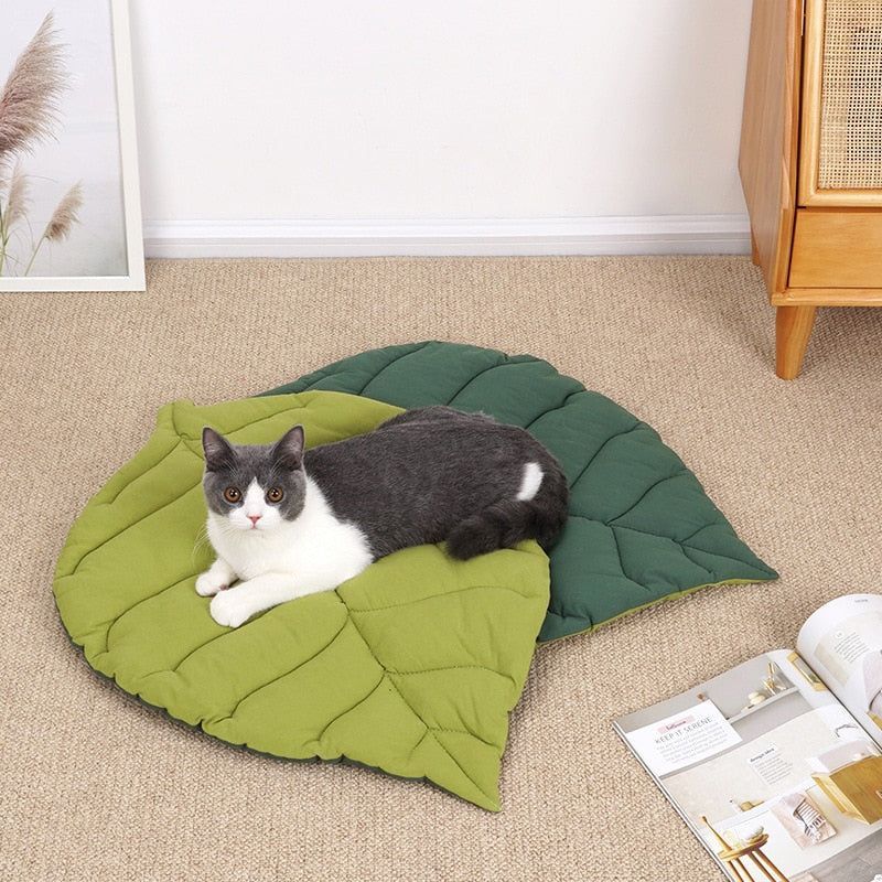 Cat Bed Mat Leaf Shape Soft Dog Bed Mat Soft Crate Pad, Machine Washable Mattress for Medium Small Dogs and Cats Kennel Pad - Jointcorp